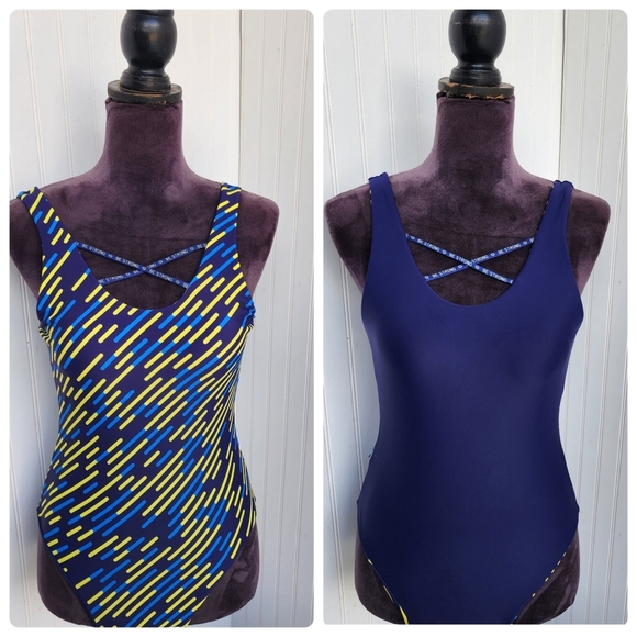 NWOT One Piece Swimsuit Navy Yellow Geo Scoop Neck Strappy Straps Lined Cups M - Picture 1 of 15